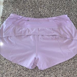 Lululemon “run times” shorts Easter lim. edition
